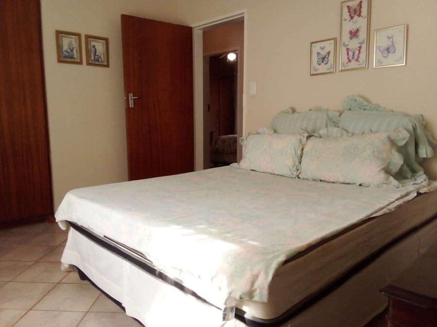4 Bedroom Property for Sale in Petrusburg Free State